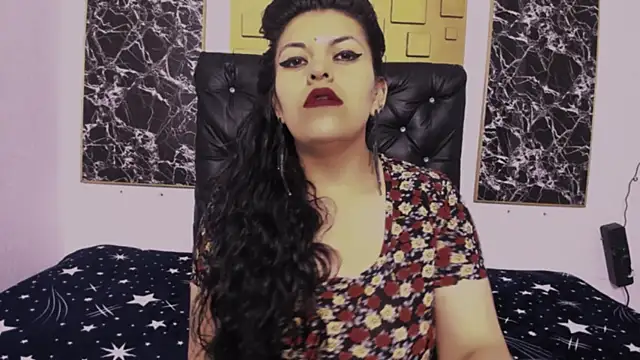 scarlett w0lf online show from February 17, 2026, 3:20 pm