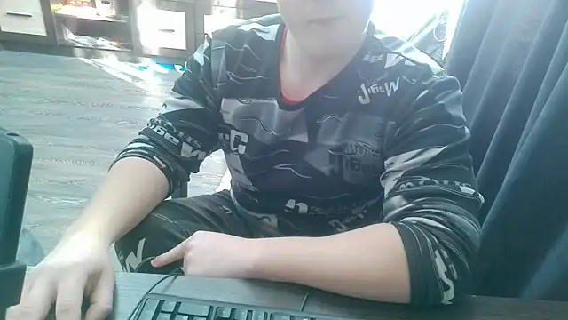 Snapshot of gamblingbum chatting on February 4, 2026, 9:59 am gamblingbum online show from February 4, 2026, 9:59 am