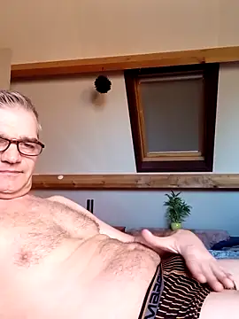 ronny51 online show from March 18, 2025, 7:22 am