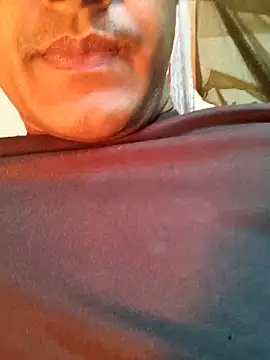 Snapshot of Wild-Honey chatting on January 22, 2025, 10:40 am Wild-Honey online show from January 22, 2025, 10:40 am