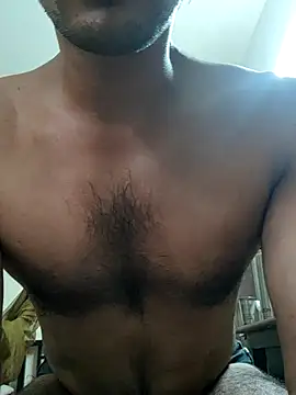 Snapshot of Wild-Honey chatting on September 26, 2025, 5:47 am Wild-Honey online show from September 26, 2025, 5:47 am