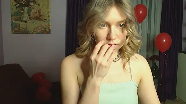 Snapshot of TaylorBre chatting on February 12, 2025, 3:49 pm TaylorBre online show from February 12, 2025, 3:49 pm