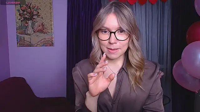 Snapshot of TaylorBre chatting on March 13, 2025, 5:18 pm TaylorBre online show from March 13, 2025, 5:18 pm