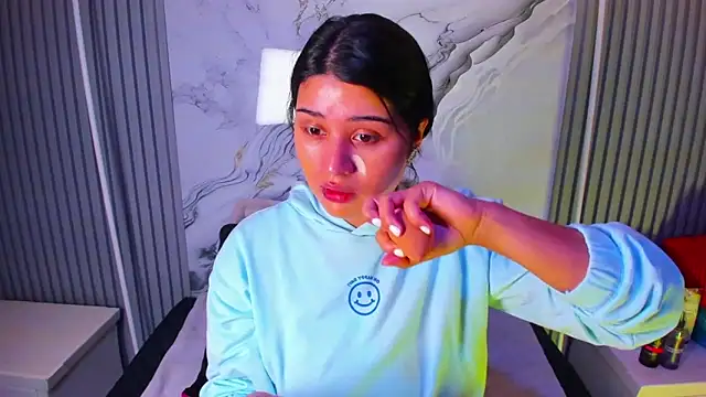 venusowen  online show from March 27, 2026, 1:01 pm