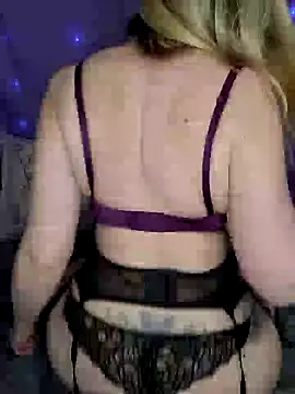 Snapshot of RoxyRen chatting on January 25, 2025, 9:26 am RoxyRen online show from January 25, 2025, 9:26 am