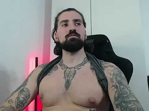 MateoHunk online show from October 12, 2025, 4:30 pm