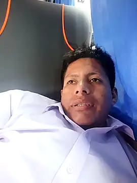 alexchir4 online show from December 2, 2025, 8:21 pm