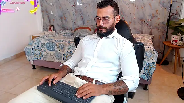 hanz col online show from December 1, 2025, 6:09 pm