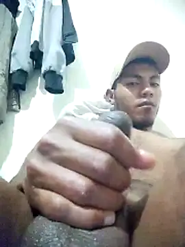 Cr7gAbdk online show from December 4, 2025, 4:55 am