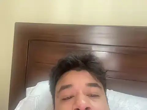 coolboy6566 online show from September 15, 2025, 7:31 am