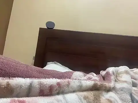 coolboy6566 online show from January 17, 2026, 3:32 am