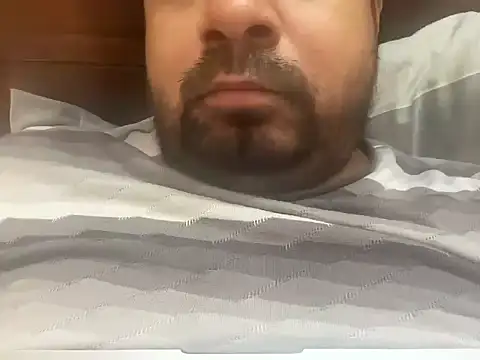 coolboy6566 online show from October 8, 2025, 7:21 am