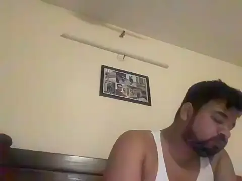 coolboy6566 online show from December 23, 2025, 1:05 am