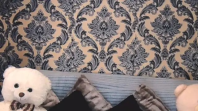 Snapshot of Aly_girl1 chatting on March 15, 2025, 1:51 pm Aly girl1 online show from March 15, 2025, 1:51 pm