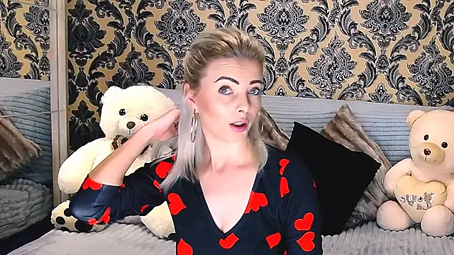 Snapshot of Aly_girl1 chatting on February 22, 2025, 10:40 am Aly girl1 online show from February 22, 2025, 10:40 am