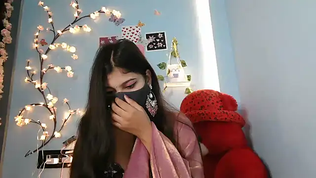 Reena Singh53 online show from November 1, 2025, 12:10 pm