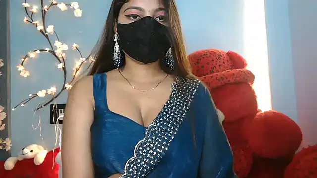 Reena Singh53 online show from December 20, 2025, 2:09 pm