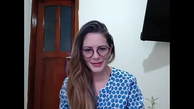 Snapshot of Hanny_24 chatting on January 31, 2025, 12:51 pm Hanny 24 online show from January 31, 2025, 12:51 pm