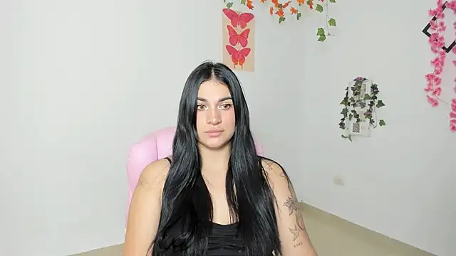 Emic  online show from April 13, 2026, 2:54 pm