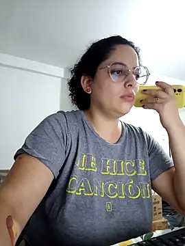 babyluna939 online show from March 18, 2026, 9:26 pm