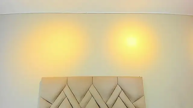 Snapshot of Isis_Osman chatting on February 5, 2026, 7:10 pm Isis Osman online show from February 5, 2026, 7:10 pm