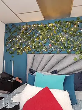 Grey Lorenz11 online show from March 2, 2026, 9:49 am