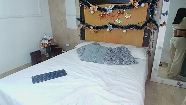 Snapshot of mialopez52 chatting on December 13, 2025, 11:00 pm mialopez52 online show from December 13, 2025, 11:00 pm