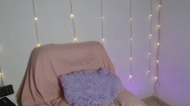 teffi smith25 online show from October 22, 2025, 11:36 pm