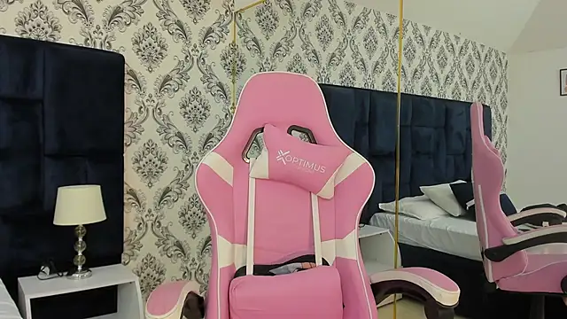 Snapshot of Celeste_Storm chatting on March 2, 2025, 7:52 pm Celeste Storm online show from March 2, 2025, 7:52 pm