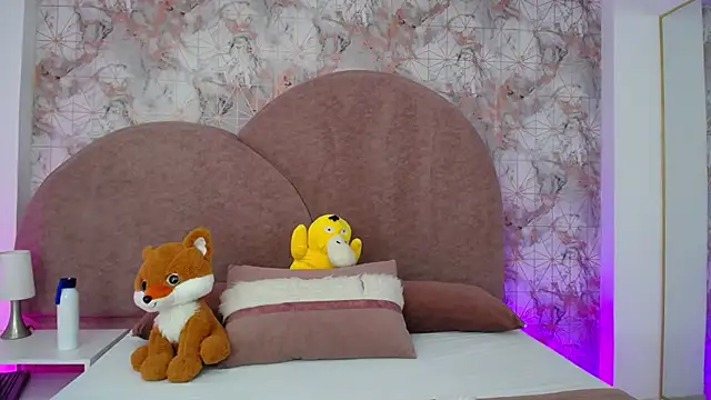 Snapshot of Celeste_Storm chatting on March 14, 2025, 12:29 pm Celeste Storm online show from March 14, 2025, 12:29 pm