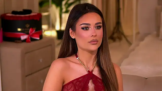 YasmineShaw online show from January 13, 2026, 12:25 am