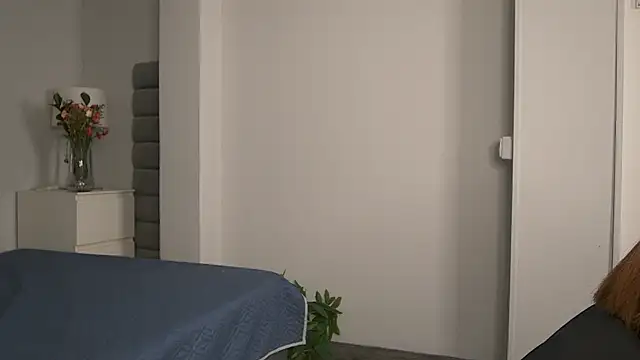 Madie  collins online show from April 8, 2026, 12:06 pm