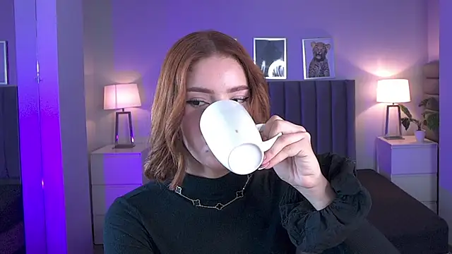 Madie  collins online show from May 13, 2026, 11:39 am