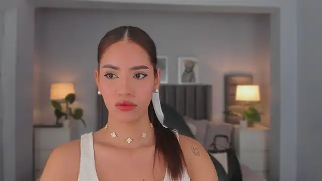 Snapshot of Madie__collins chatting on October 2, 2025, 10:29 am Madie collins online show from October 2, 2025, 10:29 am