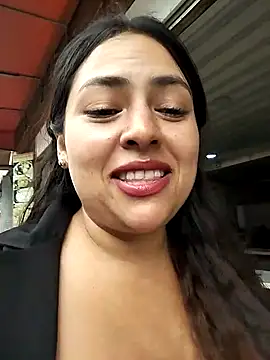 Snapshot of DULCE__26 chatting on March 5, 2025, 12:11 pm DULCE 26 online show from March 5, 2025, 12:11 pm