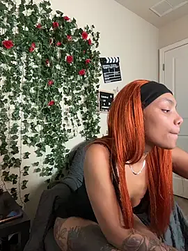 Snapshot of butterflybootyy chatting on November 25, 2025, 3:07 am butterflybootyy online show from November 25, 2025, 3:07 am