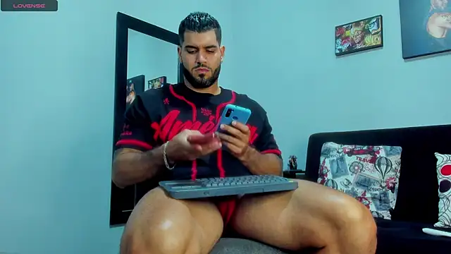 SamirHazard97 online show from March 15, 2025, 11:39 pm