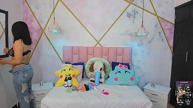 lizortiz online show from September 12, 2025, 9:47 pm