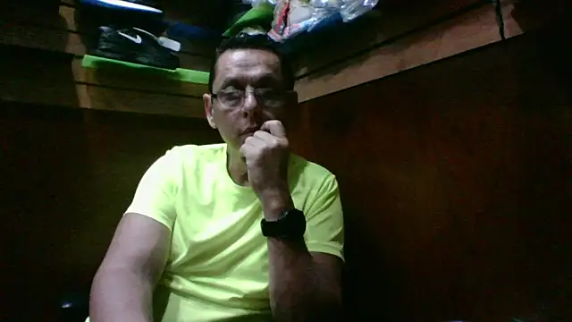 MarcusKelvin online show from October 31, 2025, 1:41 pm