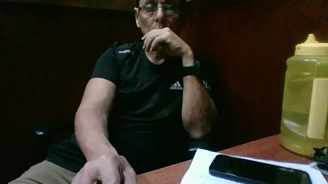 MarcusKelvin online show from November 9, 2025, 2:10 pm