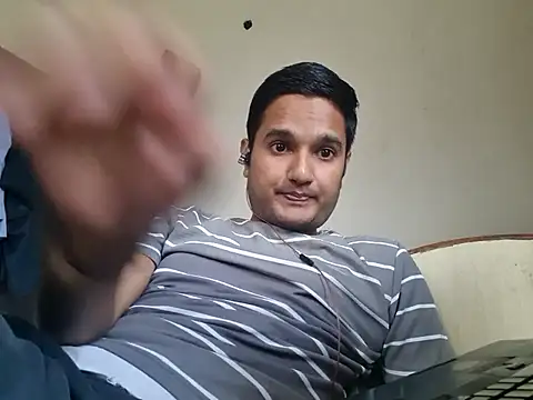 Snapshot of Jonrobinso chatting on October 6, 2025, 5:30 am Jonrobinso online show from October 6, 2025, 5:30 am
