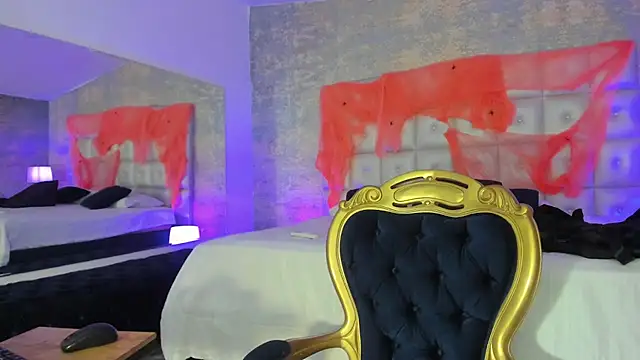 MelaniieRoux online show from October 12, 2025, 12:06 pm