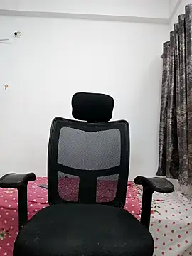 sanaya baby online show from March 2, 2026, 5:53 pm