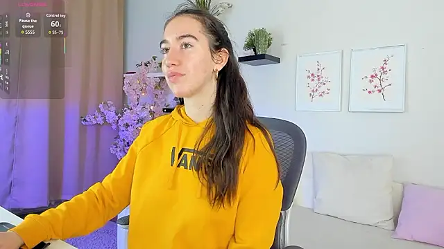 Belle Via online show from March 25, 2026, 1:32 pm