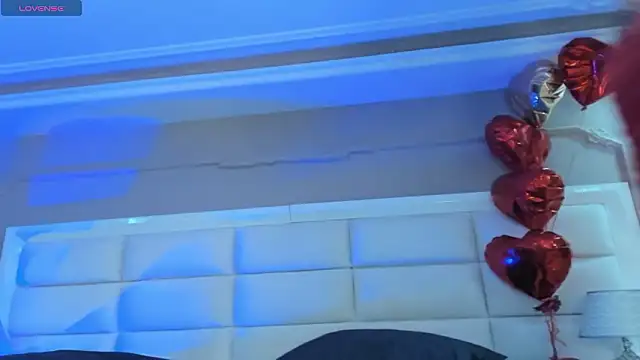 AaronCruz  online show from February 21, 2026, 1:35 pm