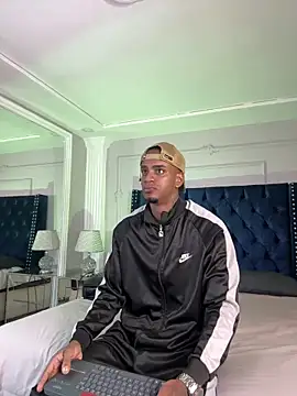 AaronCruz  online show from March 8, 2026, 2:04 am