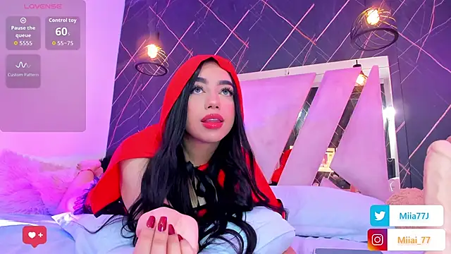 Snapshot of Miia77_ chatting on January 17, 2026, 3:21 am Miia77 online show from January 17, 2026, 3:21 am