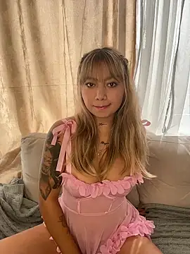 Snapshot of amanda-medrano1 chatting on February 18, 2026, 2:13 pm amanda-medrano1 online show from February 18, 2026, 2:13 pm