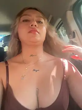 Snapshot of amanda-medrano1 chatting on January 16, 2026, 4:00 pm amanda-medrano1 online show from January 16, 2026, 4:00 pm