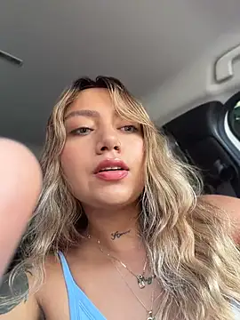 Snapshot of amanda-medrano1 chatting on May 9, 2026, 3:26 pm amanda-medrano1 online show from May 9, 2026, 3:26 pm